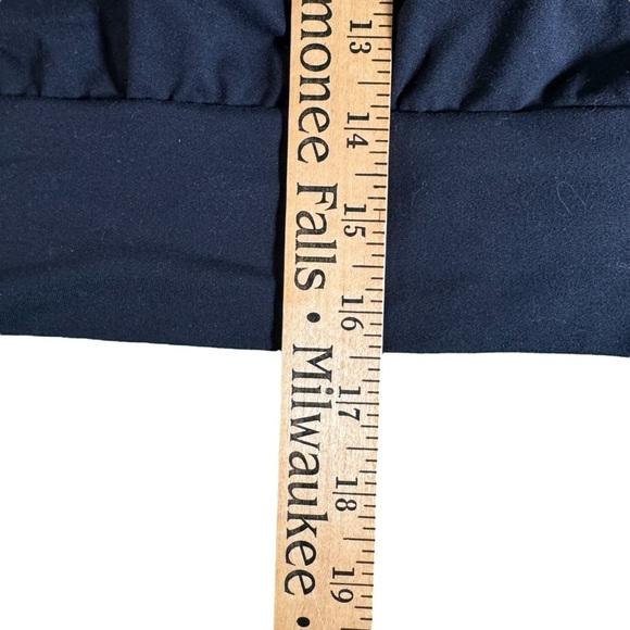 The North Face Women’s XS Black FlashDry Wrap Hoodie Long Sleeve Thumbholes - Picture 9 of 10